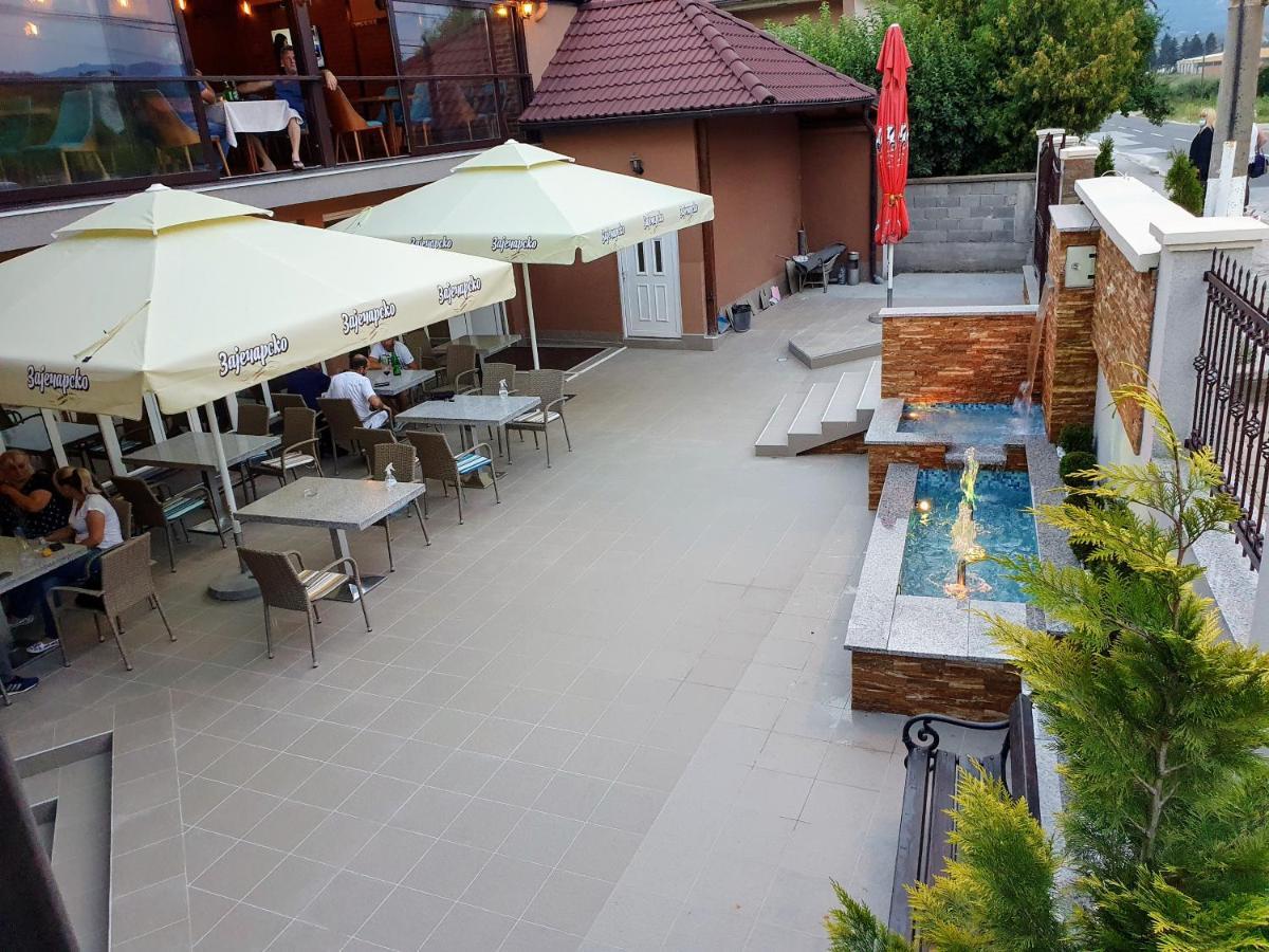 Kompleks Fontana Vladičin Han 外观 照片